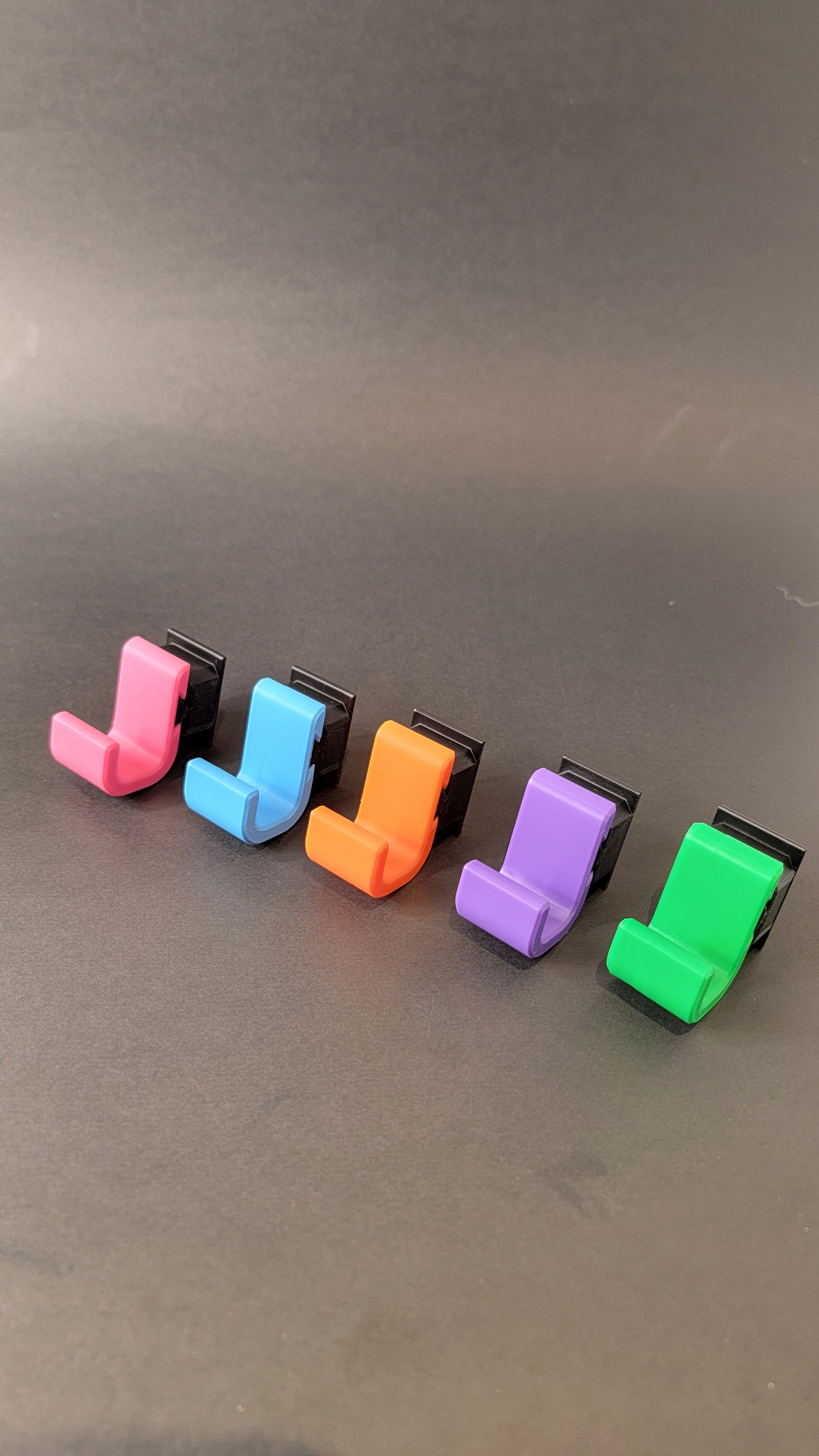 Various colours of Ruffland Kennel front hooks. Heat proof. 